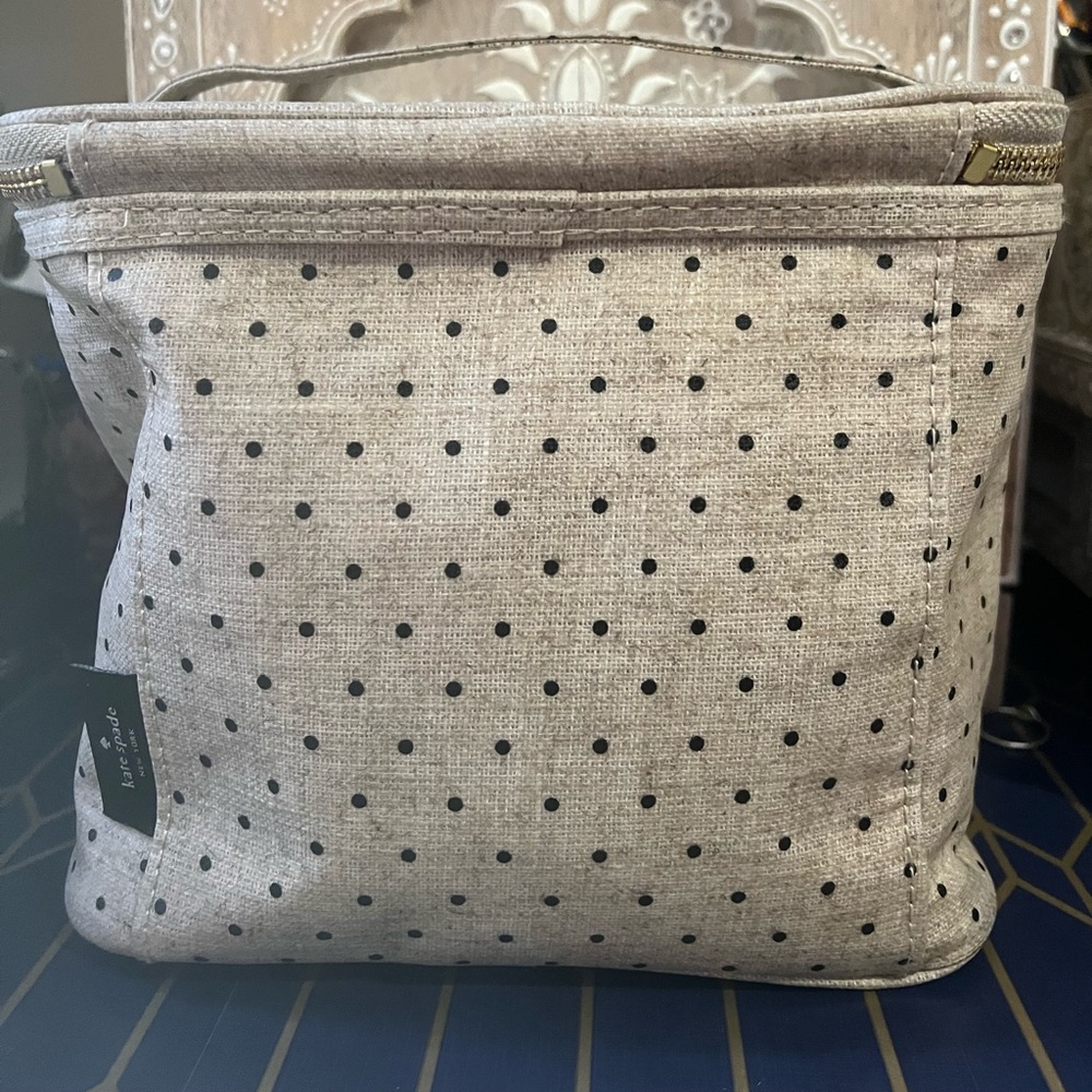 Lovely insulated Kate Spade lunch tote